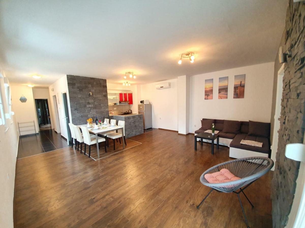 Apartments Lara درفينيك المظهر الخارجي الصورة