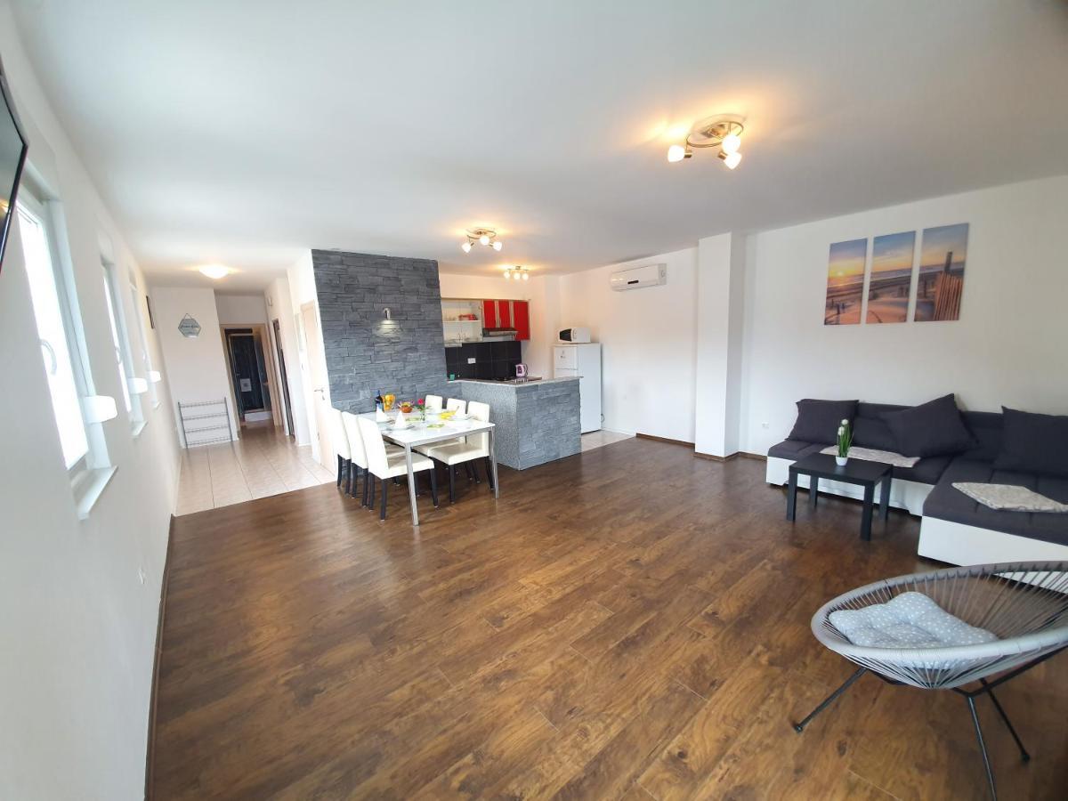 Apartments Lara درفينيك المظهر الخارجي الصورة