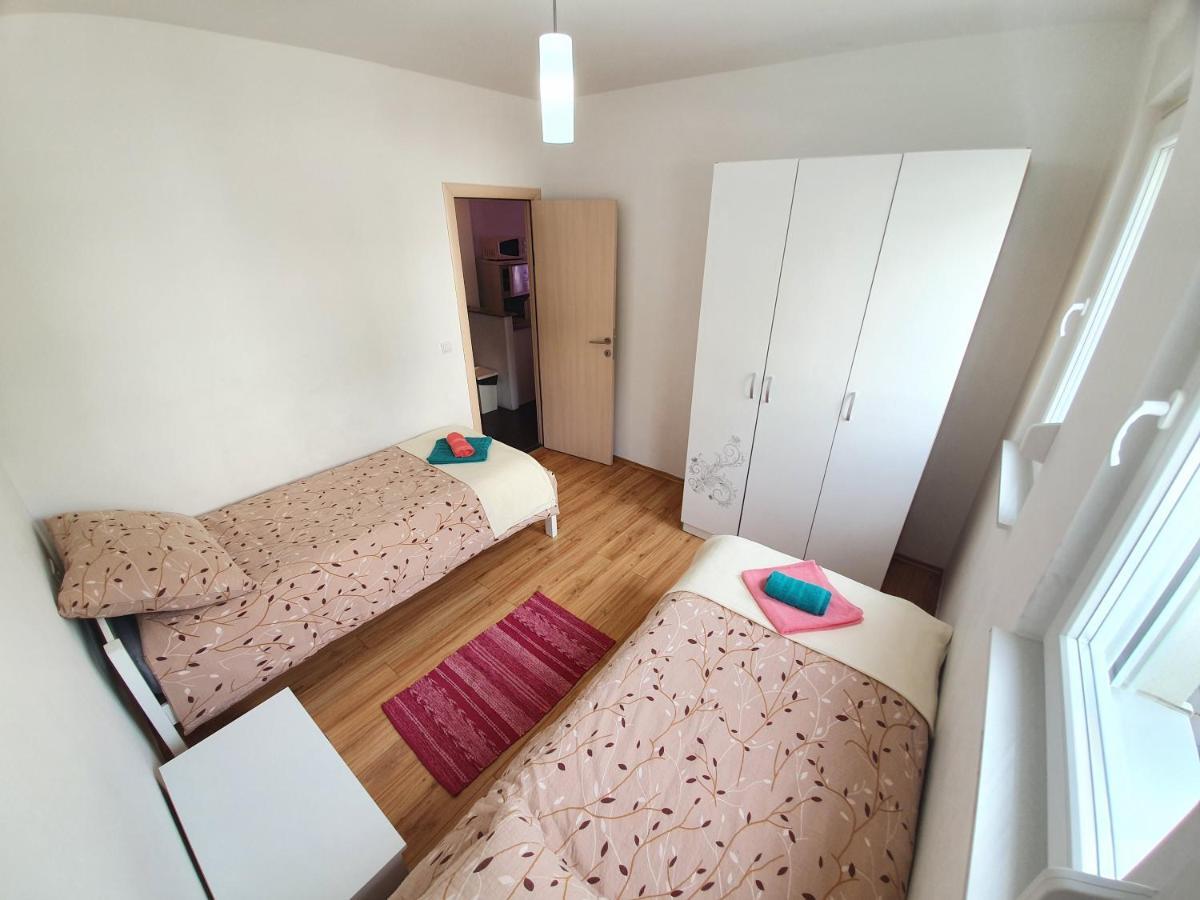 Apartments Lara درفينيك المظهر الخارجي الصورة